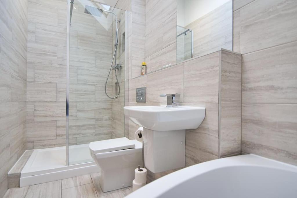 Hoxne Cottages - Sunflower Cottage With Private Hot Tub York Zewnętrze zdjęcie